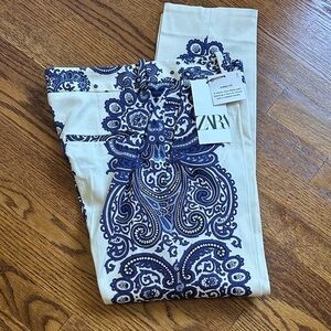Zara Cream Skinny Pants with Navy Paisley Design